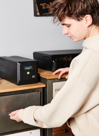 Image from a session showcasing the UPS PowerProof product